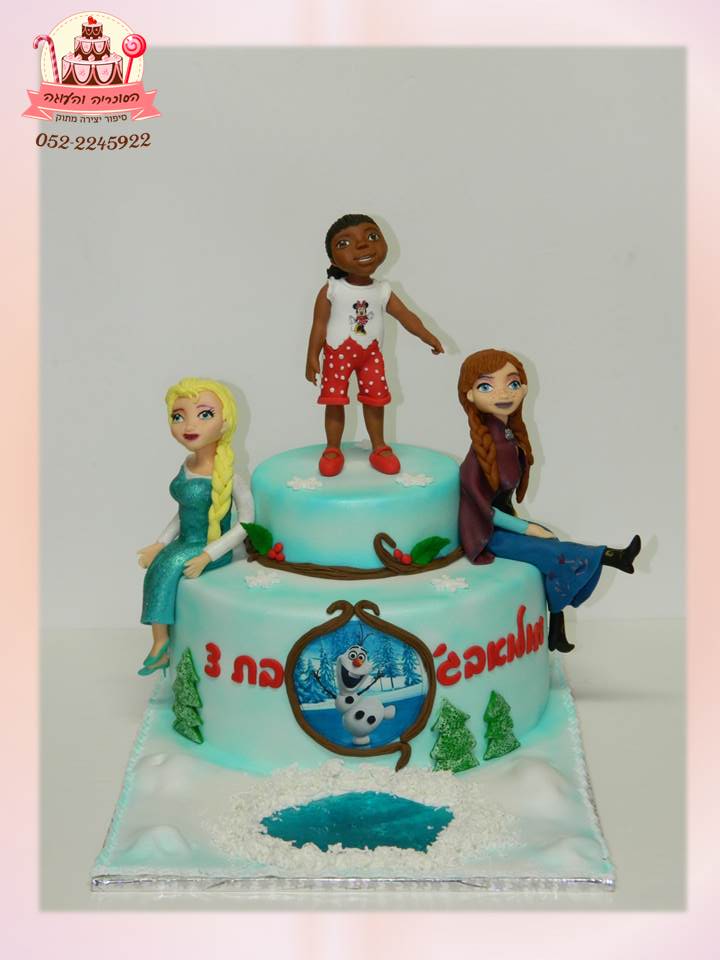 עוגה מעוצבת אלזה אנה וילדת יום ההולדת בת 3